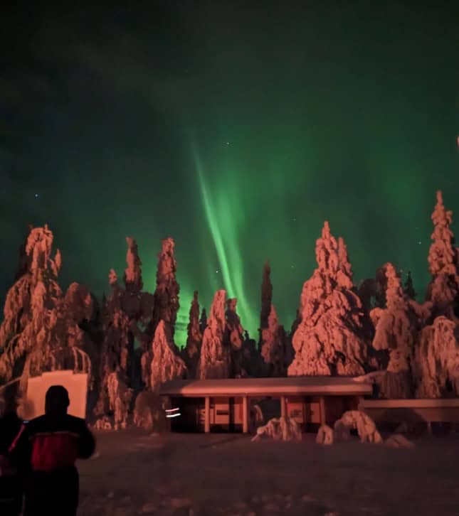 finland aurora snow travel